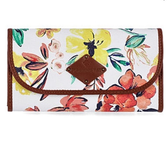 St John’s Bay Women’s Continental Citrus Floral Clutch Wallet with Snap and Zip. - Picture 2 of 4